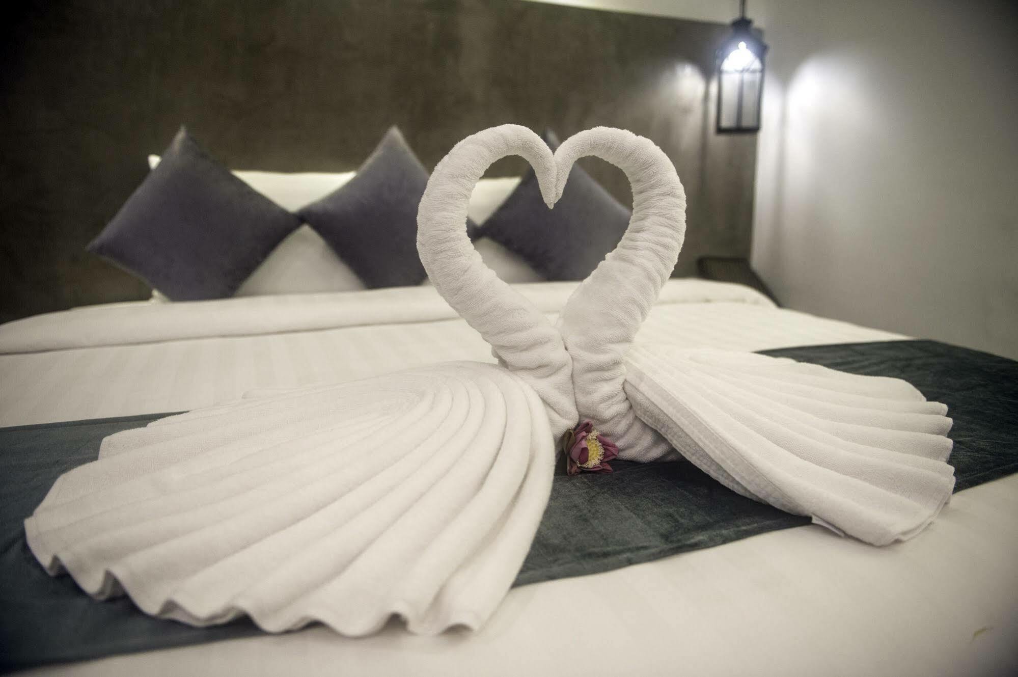 Fancy Boutique Villa Hotel Siem Reap Eksteriør billede